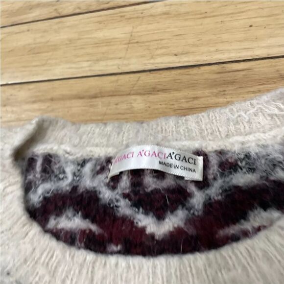 A'GACI MOHAIR Sweater Women M Red Beige Tribal Aztec Geometric Fuzzy Pullover M - Picture 16 of 16